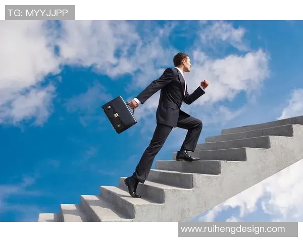 撞人足球球星背后的伤害与争议引发的职业道德与社会责任讨论